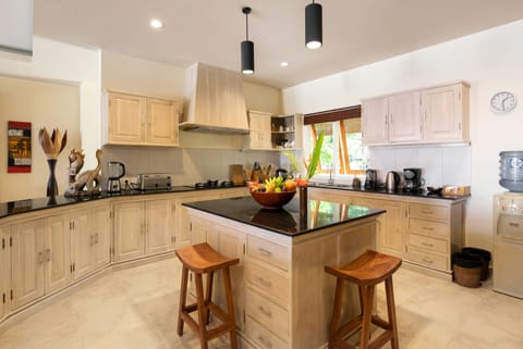 Deluxe Villa, 3 Bedrooms, Sea View, Beachside | Private kitchen | Full-size fridge, stovetop, coffee/tea maker, electric kettle