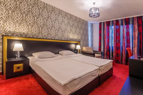 Minibar, in-room safe, desk, soundproofing