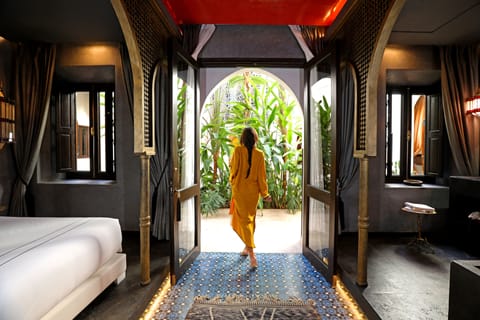 ARCH SUITE | Egyptian cotton sheets, premium bedding, down comforters, in-room safe