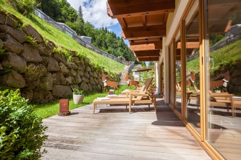 Sauna, steam room, Turkish bath, massages