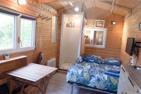 Cabin, Ensuite, River View (Mini Chalet)