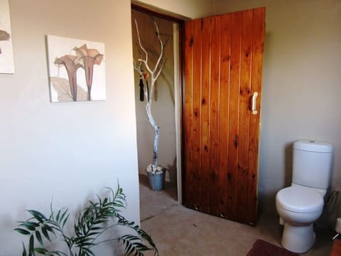 Classic Chalet, 1 Double Bed with Sofa bed | Bathroom | Shower, rainfall showerhead, free toiletries, hair dryer