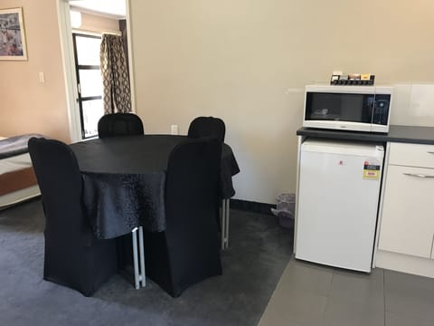 Family Suite | In-room dining