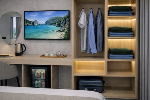 Minibar, in-room safe, desk, soundproofing
