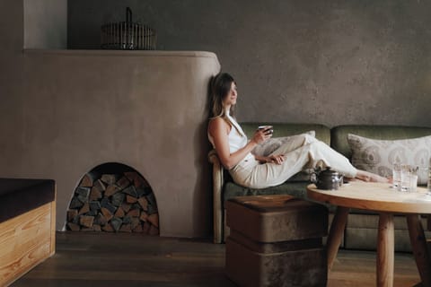 Classic Studio Suite | In-room safe, individually decorated, blackout drapes, soundproofing