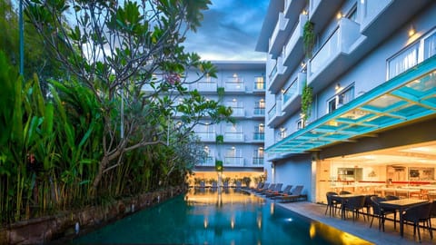 Outdoor pool, open 7:00 AM to 8:00 PM, sun loungers