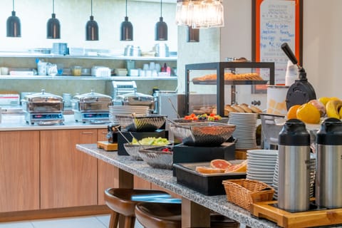 Breakfast and dinner served, American cuisine