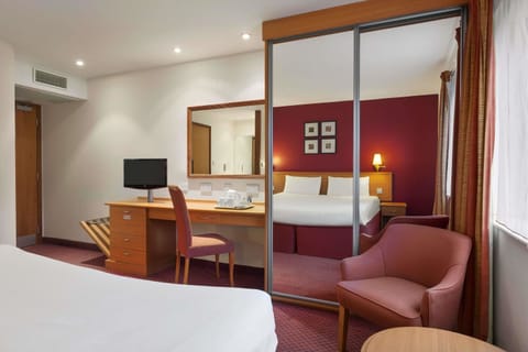 Desk, free cribs/infant beds, free WiFi, bed sheets