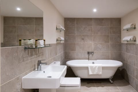 Room, 2 Double Beds, Non Smoking, Patio | Bathroom | Shower, rainfall showerhead, free toiletries, towels