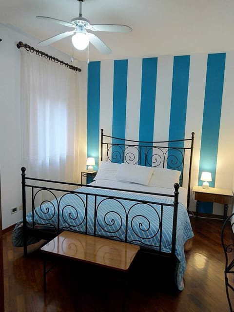 Comfort Room | Free WiFi, bed sheets