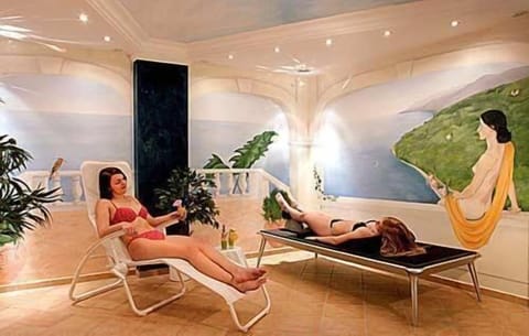 Sauna, steam room, Turkish bath