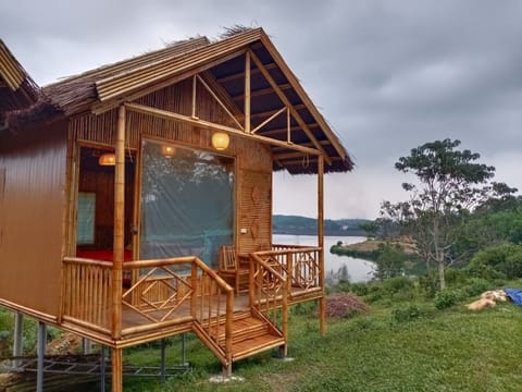 Design Bungalow | Individually decorated, individually furnished, desk, soundproofing