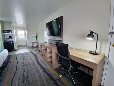 Desk, laptop workspace, soundproofing, iron/ironing board