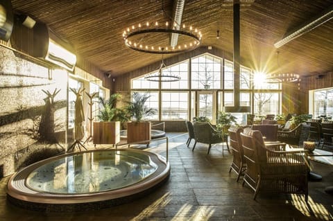 Sauna, hot tub, body treatments, body wraps, body scrubs, facials