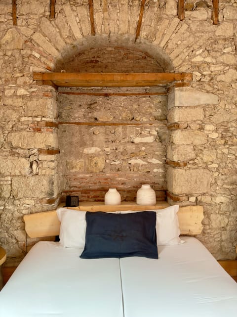 Superior Suite, City View (34) | In-room safe, soundproofing, free WiFi, bed sheets