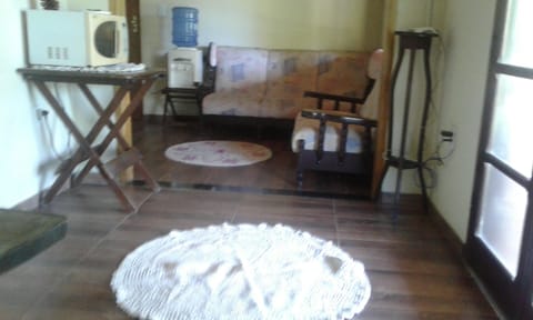 Basic Cottage | Living area | Flat-screen TV