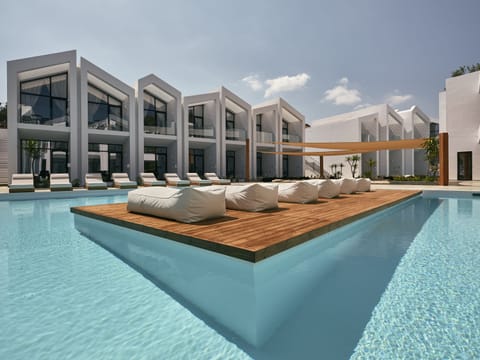 Sundeck