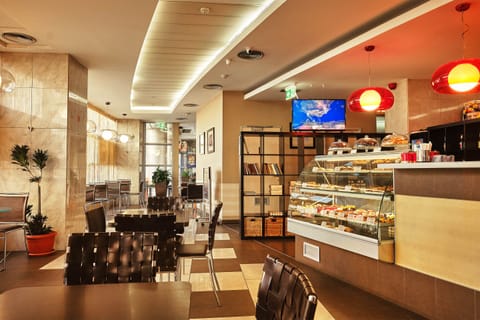 Coffee shop