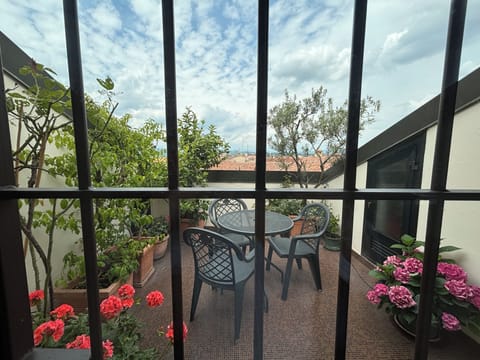 Classic Apartment, 1 Bedroom | Terrace/patio
