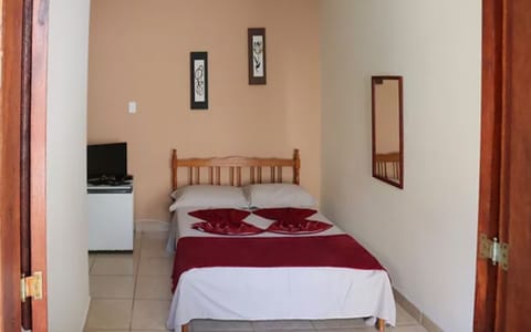 Double Room | Minibar, free WiFi, bed sheets