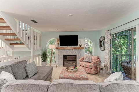 Island Serenity living room