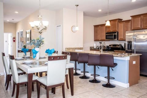 Dining Room W View Of The Kitchen 