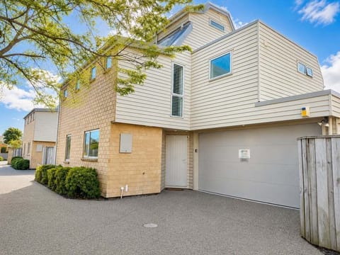 Five bedrooms over three levels, with a double garage and on-site parking. Plenty of room for a family or group.