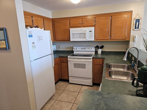 Fully equipped kitchen!