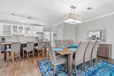 Kitchen and dining area 
