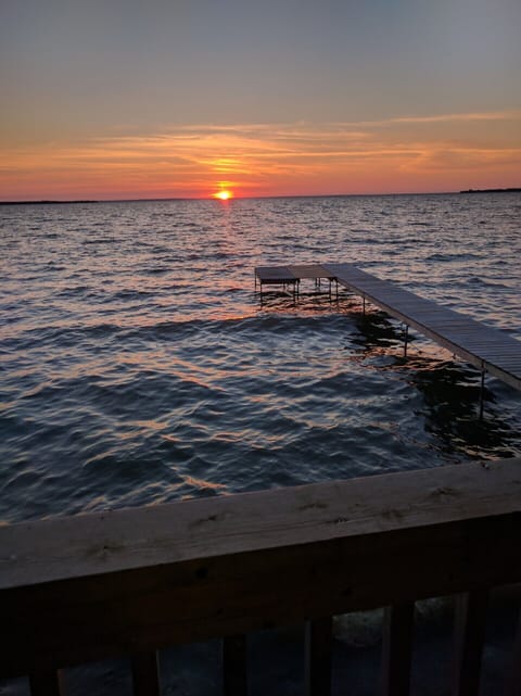 60' Dock with space for everybody