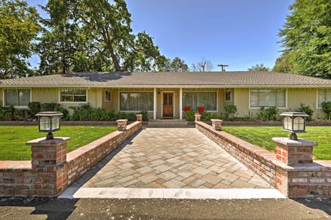Gilroy Vacation Rental | 5BR | 3BA | 2,500 Sq Ft | 2 Steps for Access