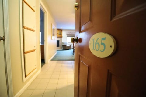 Entryway into One Bedroom Condo in Deer Park Resort
