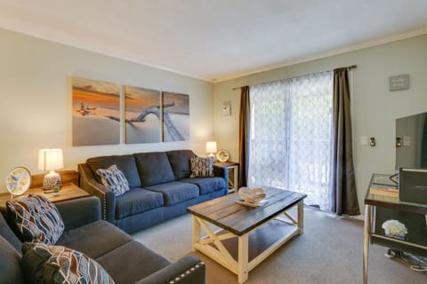 Hilton Head Island Vacation Rental | 2BR | 2BA | 888 Sq Ft | Stairs Required