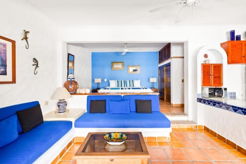 Studio - Image 2