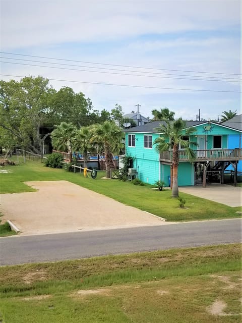 RV & Free Boat Parking