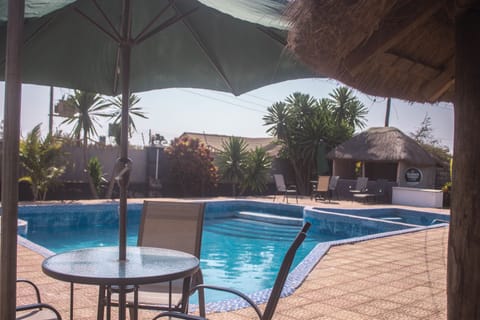 2 outdoor pools