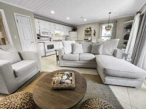 Inlet Dunes 201 | Living & Kitchen Area