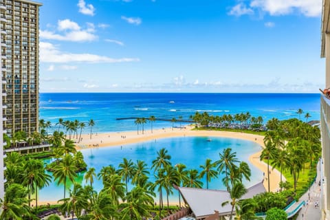 Hiton Lagoon from Lanai