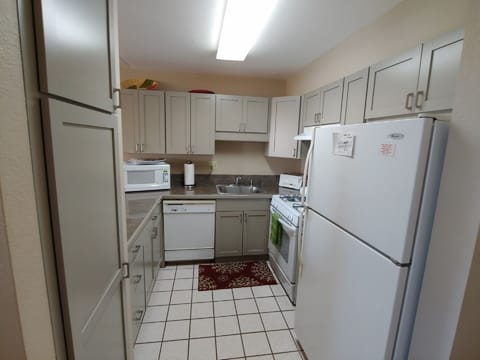 Updated kitchen with full size appliances