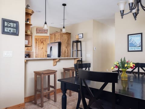 Dining area with bar seating