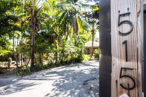 Welcome to your tropical getaway!! 515 is perfect for 2-3 couples or a family.