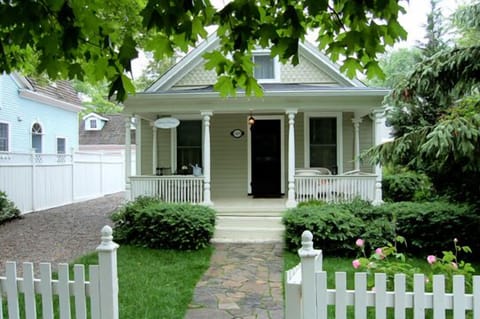 The Swinton Cottage 