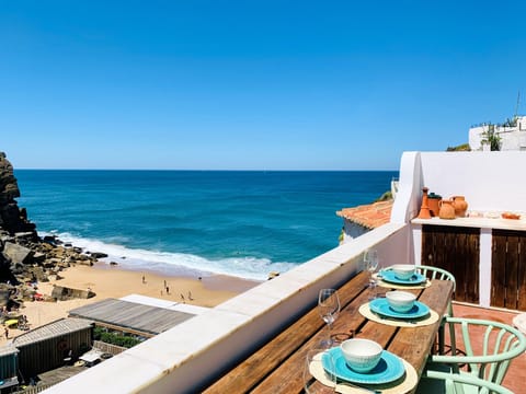 On the perfect day, the sea and the sky do not need filters. The blue of nature.