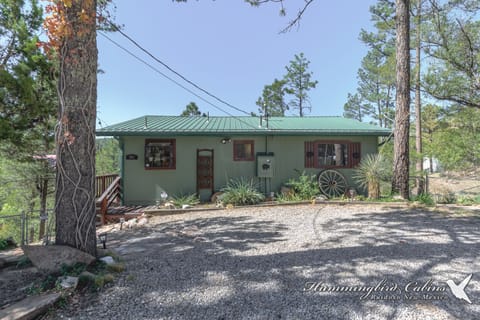 Welcome to River Ridge Retreat!