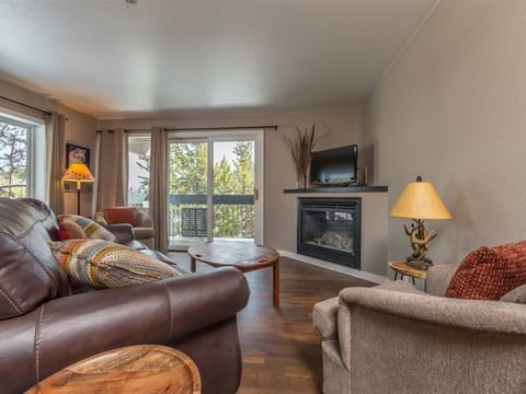 Enjoy the views | Main Level