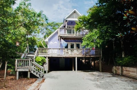 Beautiful oceanside escape