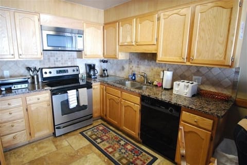 newly renovated kitchen panini press, blender, coffee maker