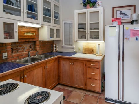 Cook your favorite dish | Main Level