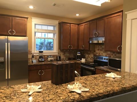 Oven, Microwave, Refrigerator, Dishwasher...