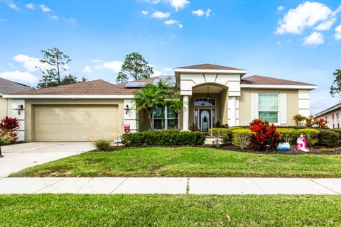732-brighton-drive--davenport--fl-33897---01.jpg